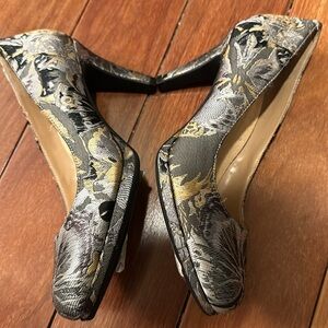 Naturalizer pumps Size 6